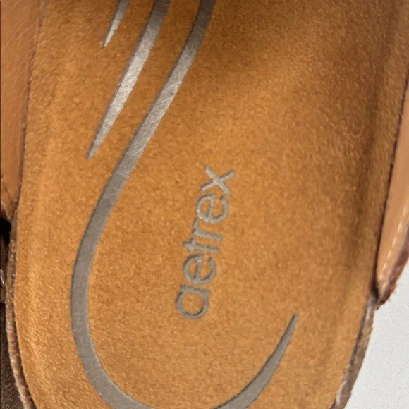 Aetrex Madison clogs. NWOT size 7.5-8 - Picture 15 of 16